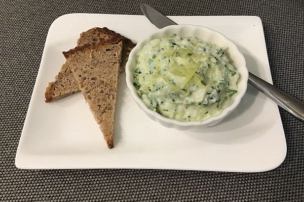 Zucchini-Frischkäseaufstrich von quargl | Chefkoch Zucchini-Frischkäseaufstrich von quargl | Chefkoch