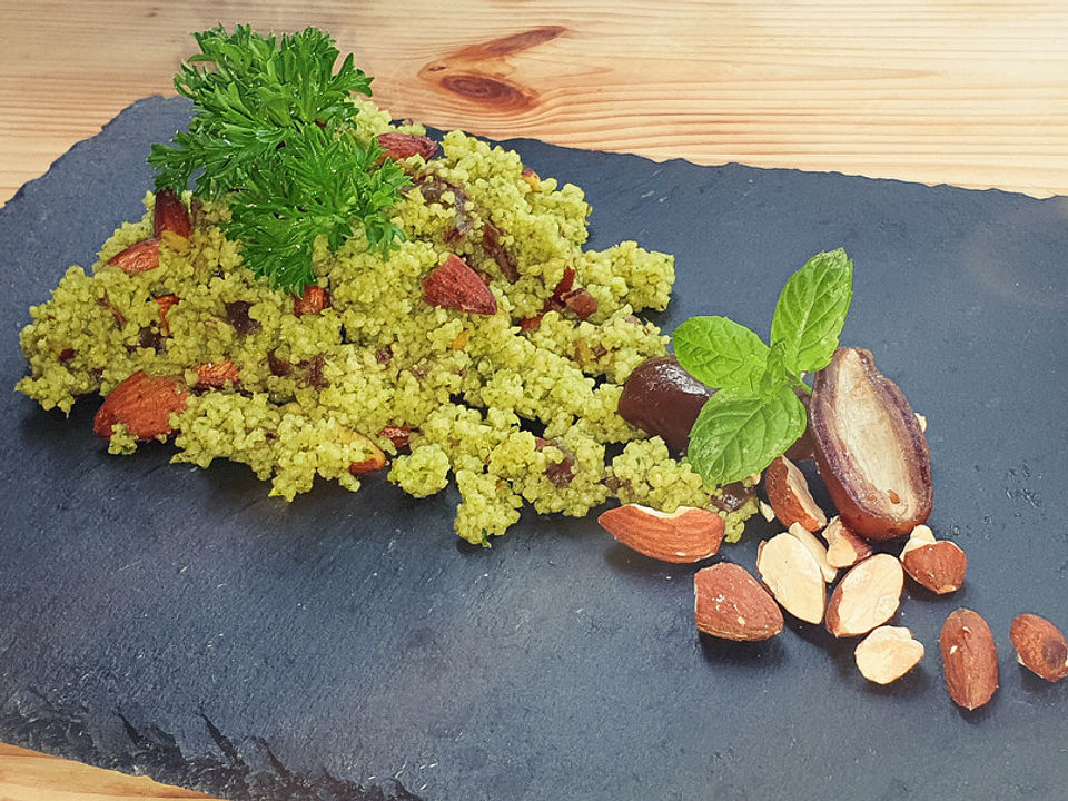 Minz-Couscous mit Datteln und Mandeln von Mille the forestfairy| Chefkoch