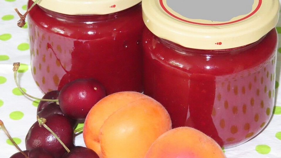 Aprikosen-Kirsch-Marmelade von PeachPie12 Aprikosen-Kirsch-Marmelade von PeachPie12