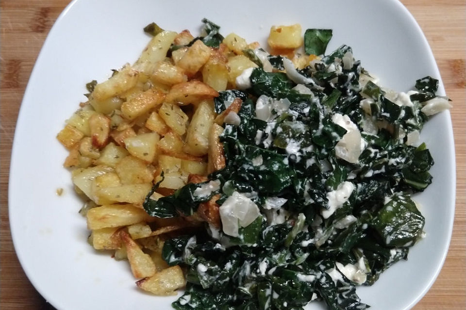 Salbei-Kartoffeln mit Palmkohl und Feta