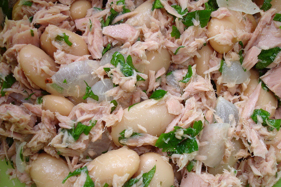 Riesenbohnen-Thunfischsalat