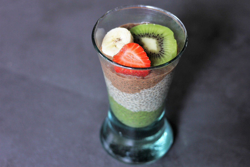 Geschichteter Chia-Pudding