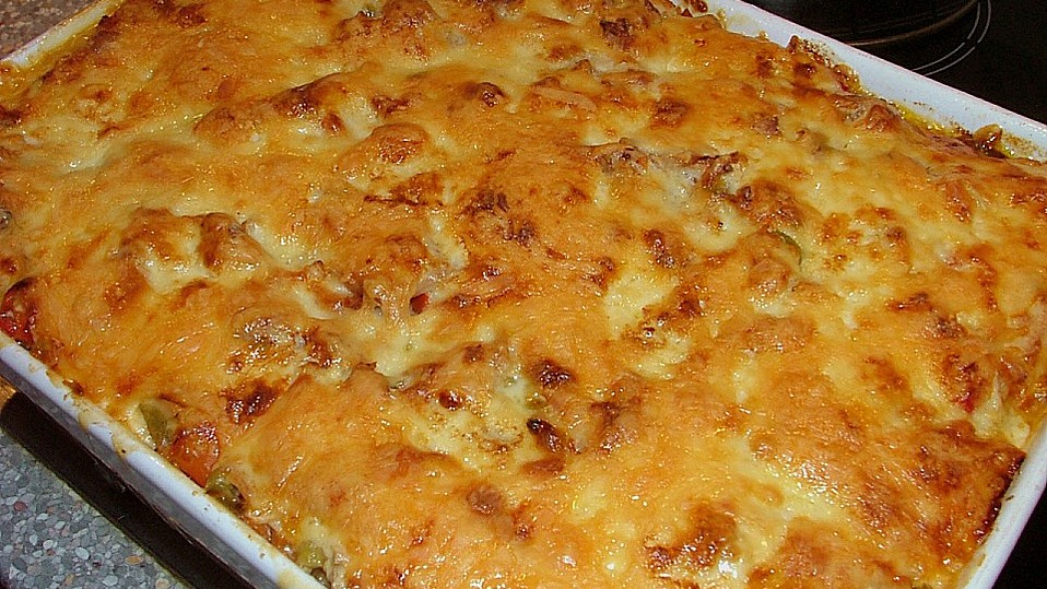 Thunfischauflauf mit Paprika und Tomaten von Heddu Thunfischauflauf mit Paprika und Tomaten von Heddu