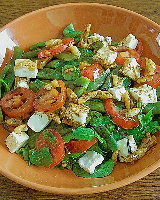 Grüne Bohnen mit Tomaten - Ruccola - Schafskäse Salat