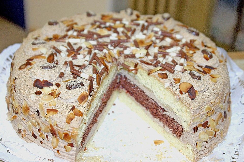 Mokka-Buttercreme-Torte