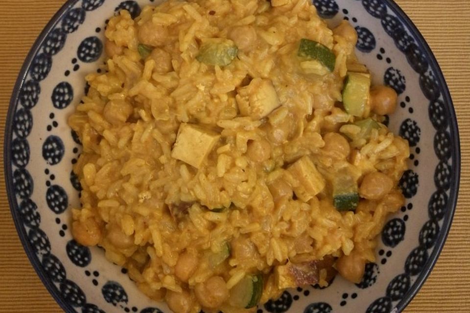 Vegane Curry-Reis-Pfanne