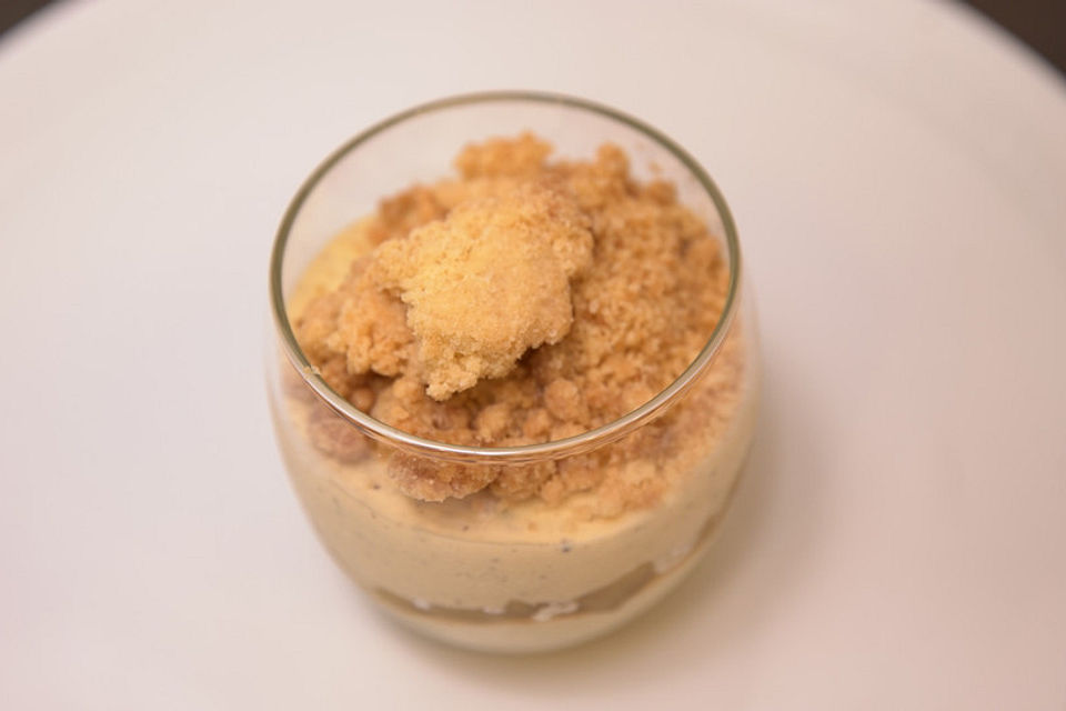 Crumble-Crème-Ragout - Vanillecreme-Apfelragout-Streusel