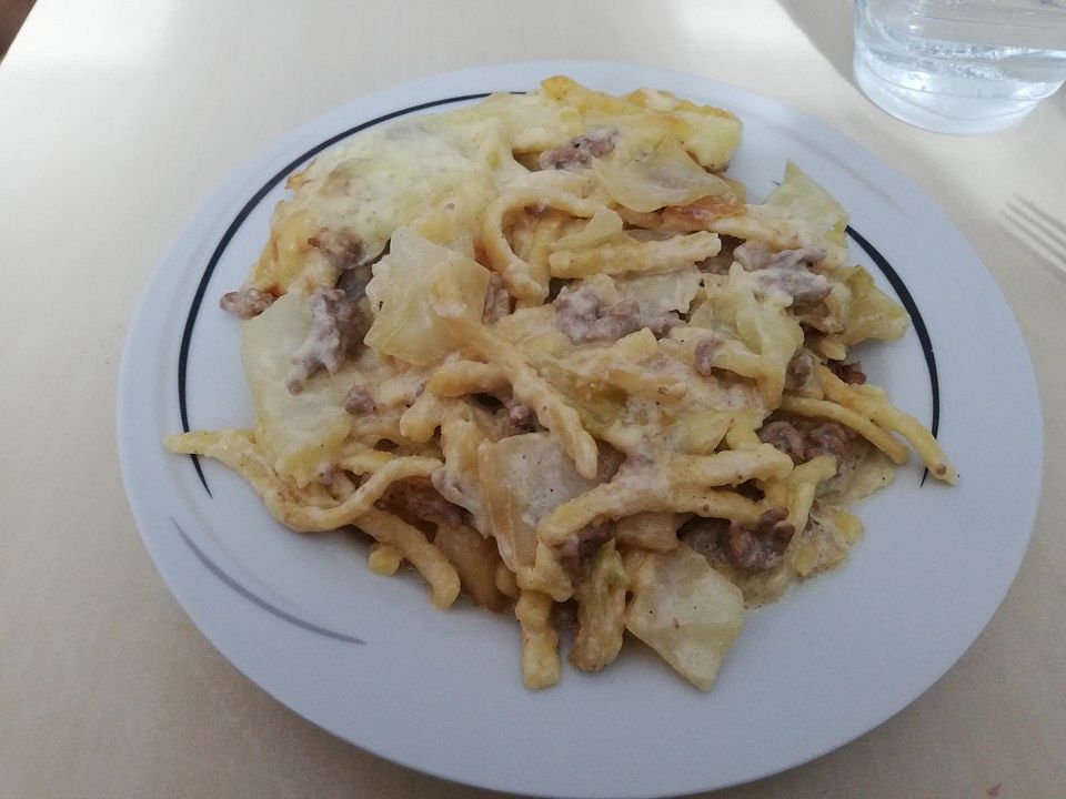 Hack-Kohlauflauf mit Spätzle von Falbrot| Chefkoch