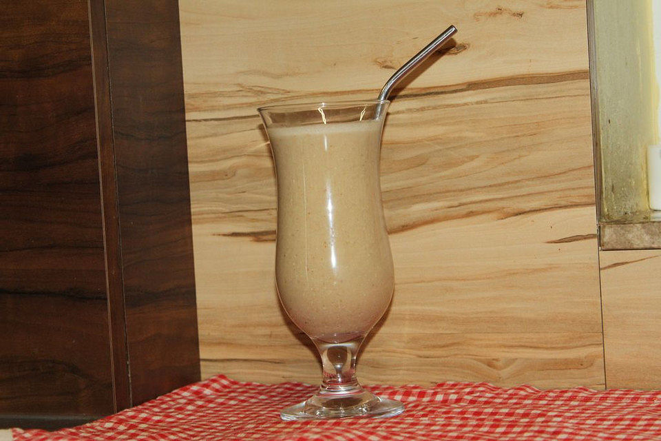 Bananen-Erdnussbutter-Smoothie