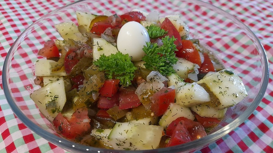 Gurken-Tomatensalat mal anders von eisbobby
