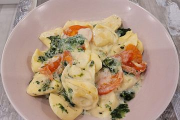 K Se Tortellini Mit Spinatk Seso E Und Tomaten Von Ladyjenny Chefkoch