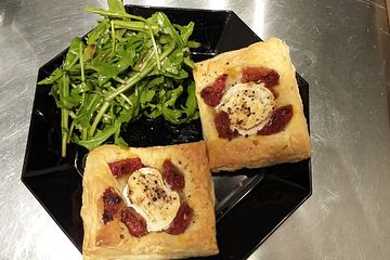 Ziegenkäse - Blätterteig - Happen von jonielady| Chefkoch
