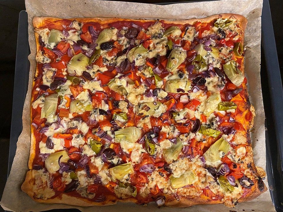 Gemüsepizza mit Blauschimmelkäse von cauli22| Chefkoch