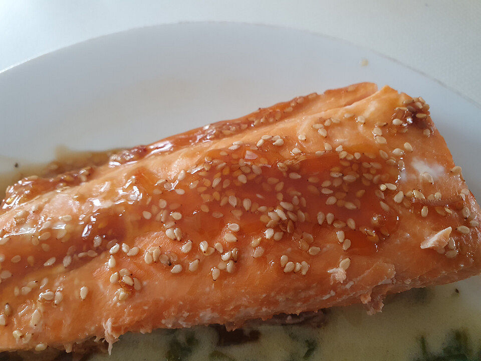 Schneller Ofenlachs - asiatisch angehaucht von SunnyIsland23 | Chefkoch