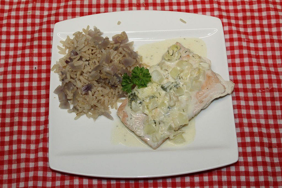 Wildlachsfilets mit Meerrettich-Dill-Sahnesoße