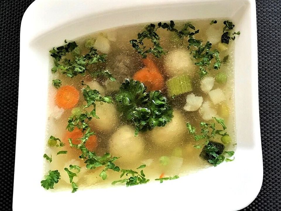 Einfache Rindfleischsuppe für Anfänger von Herdentrieb| Chefkoch