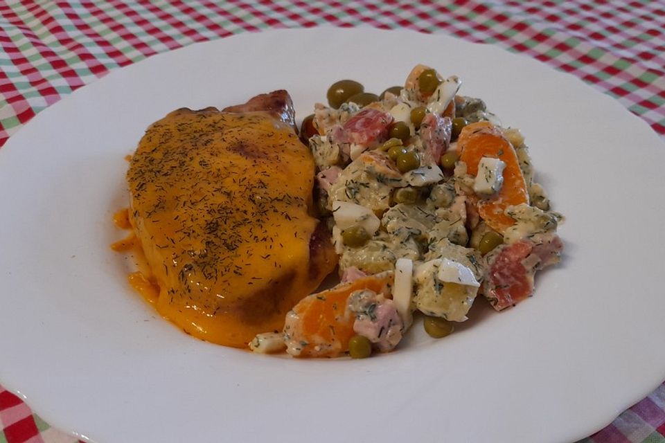 Kartoffelsalat mit Kochschinken und Tomaten