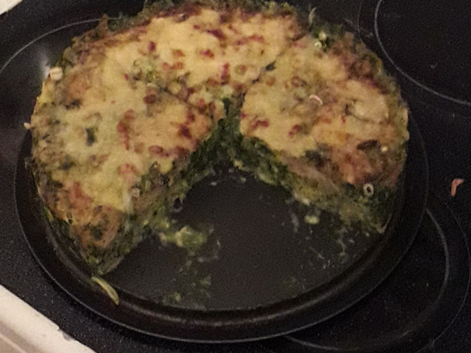 Fischstäbchen-Makkaroni-Torte mit Spinat von JunkieHL| Chefkoch