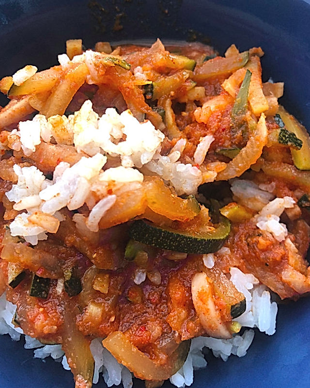 Kimchi aus Zucchini und Radieschen