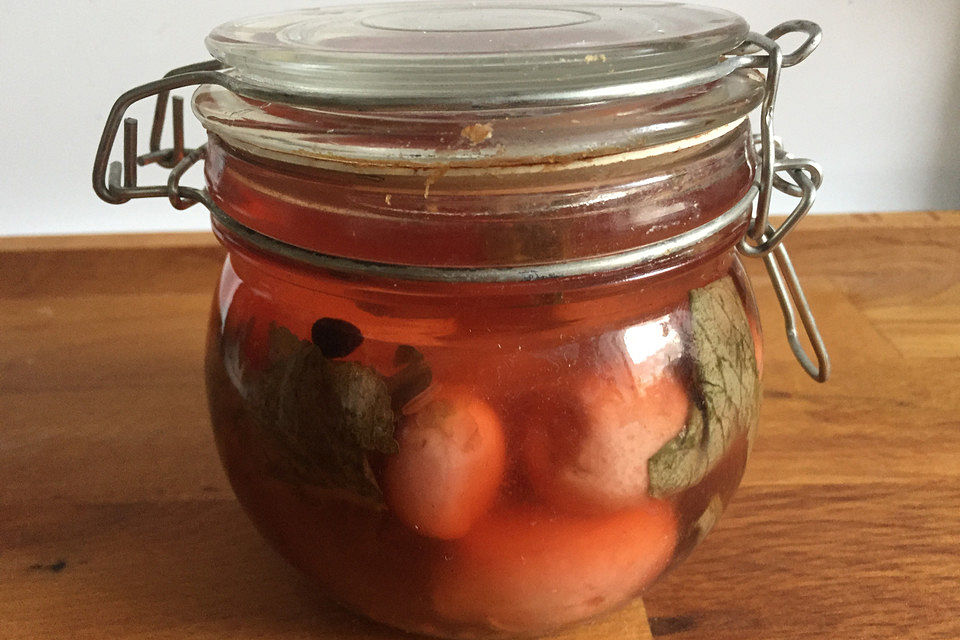 Fermentierte ganze Radieschen  mit Kraut