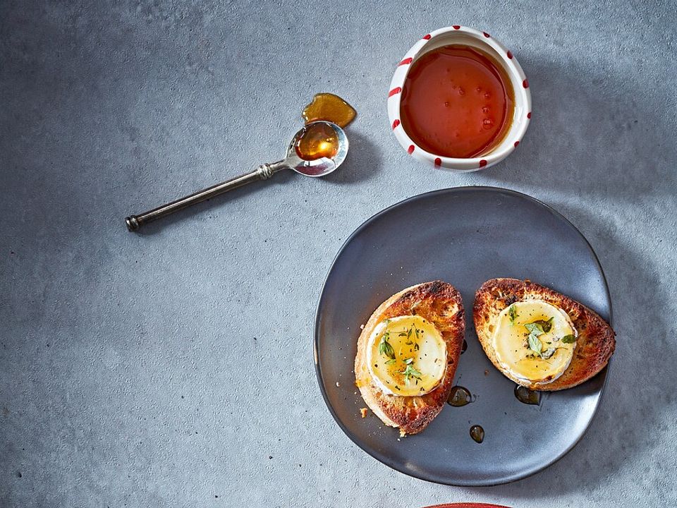 Crostini mit Ziegenkäse und Honig von dodith| Chefkoch