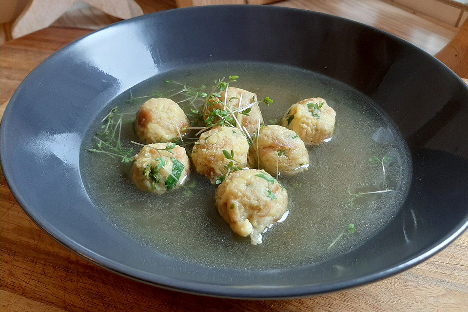 Käseknödelsuppe