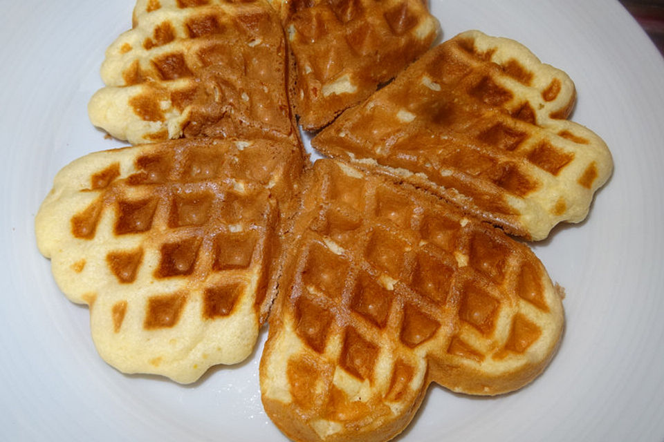 Haselnuss-Biskuit-Waffeln à la Didi