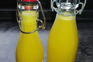 Ingwershot mit Apfel- und Zitronensaft