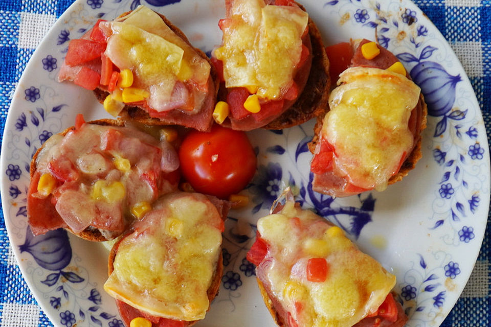 Knusprige, überbackene Brötchen - Crostini alla Francesca