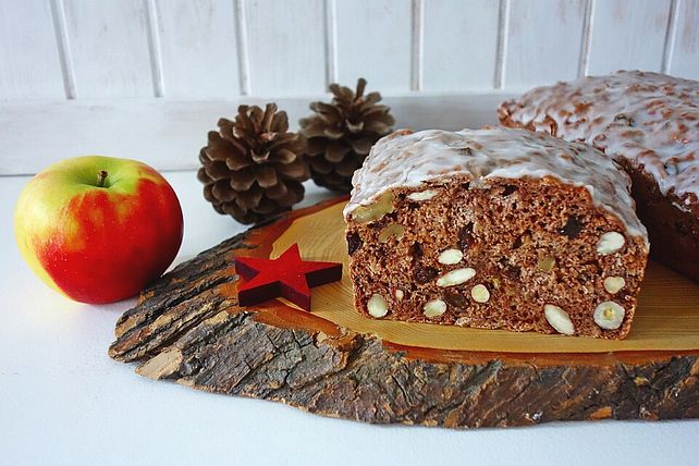 Adventsbrote mit Äpfeln, Trockenfrüchten und Nüssen von remsi6| Chefkoch
