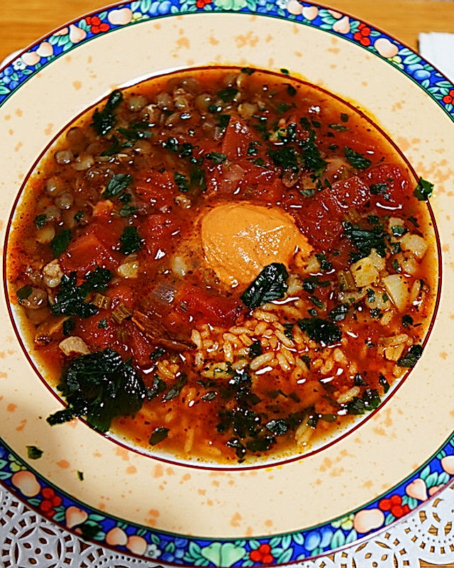 Belugalinsensuppe mit Reis und Tomaten - Minestra di lenticchie
