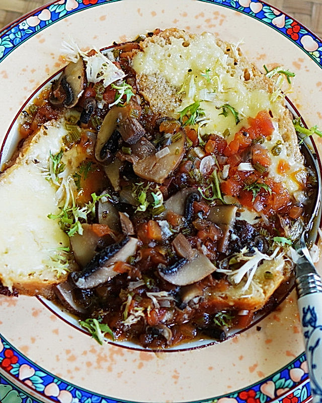 Pilzsuppe mit Brot - Acquacotta