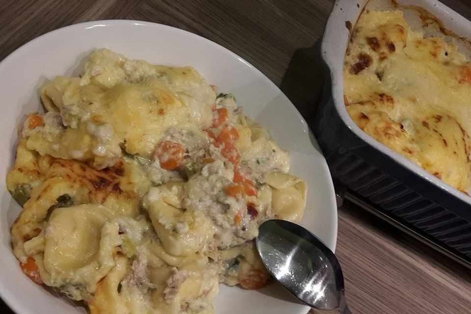 Tortelliniauflauf mit Thunfisch