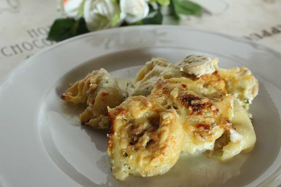 Tortelliniauflauf mit Thunfisch