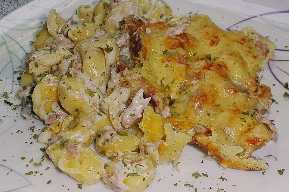 Tortelliniauflauf mit Thunfisch