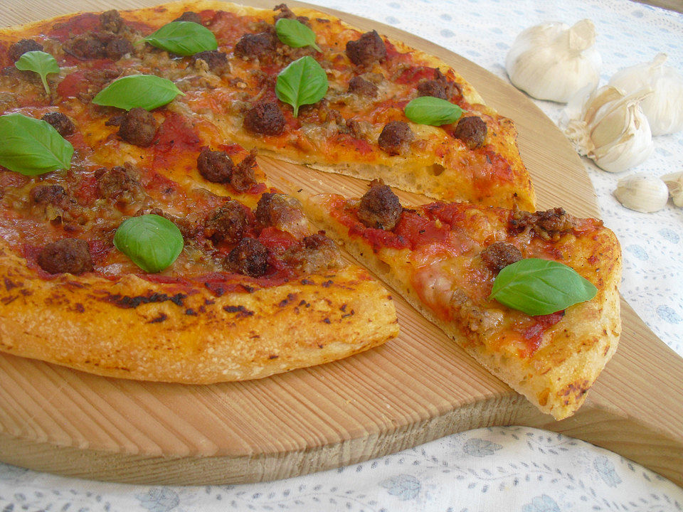 Neapolitanische Pizza &amp;quot;Salsiccia&amp;quot; von CHX| Chefkoch