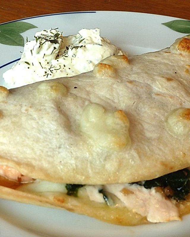 Überbackene Tortilla-Taschen mit Lachs