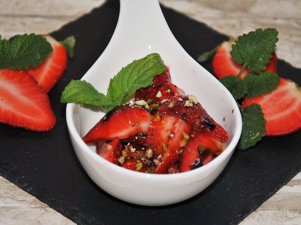 Balsamico - Erdbeeren von OXigen148 | Chefkoch