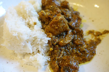 Schweinebauchcurry aus Sri Lanka