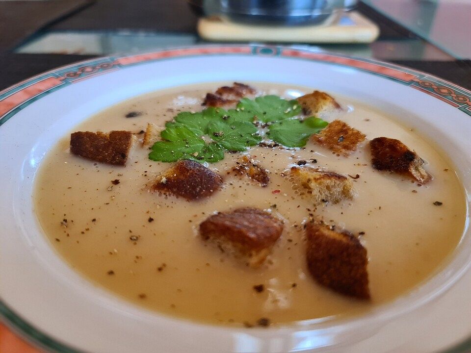 Tiroler Knoblauchsuppe von sschlumpfine| Chefkoch