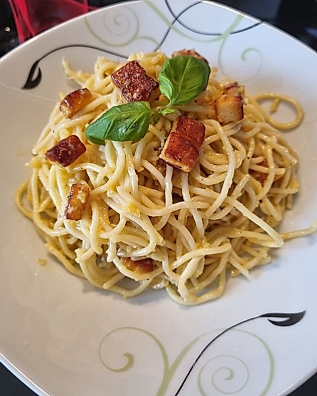 Vegetarische Spaghetti Carbonara mit Grillkäse