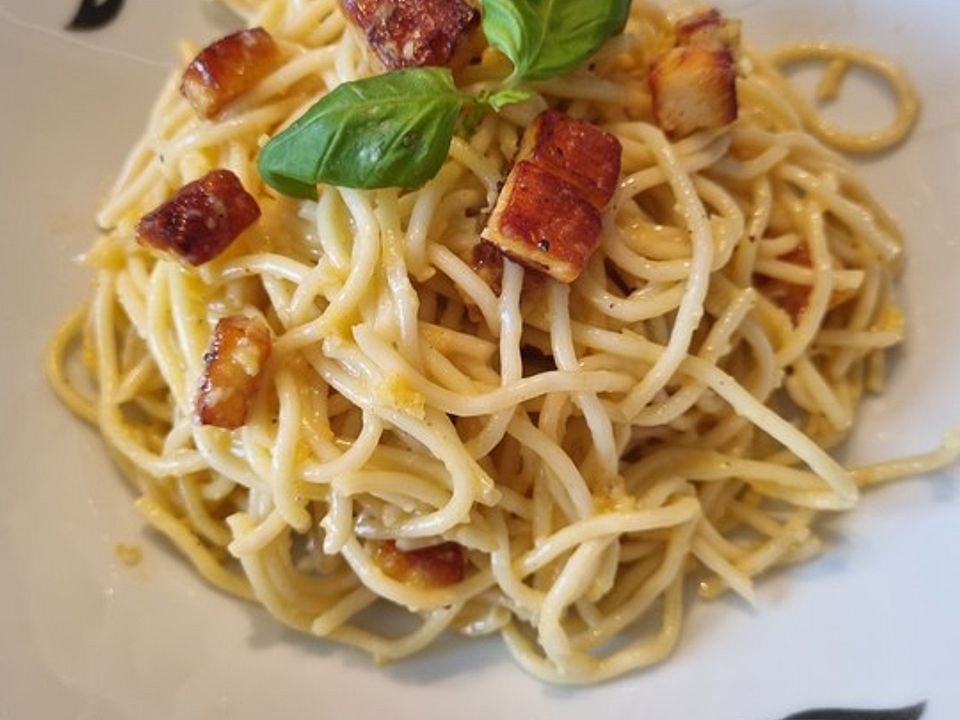 Vegetarische Spaghetti Carbonara mit Grillkäse von Riiikee| Chefkoch