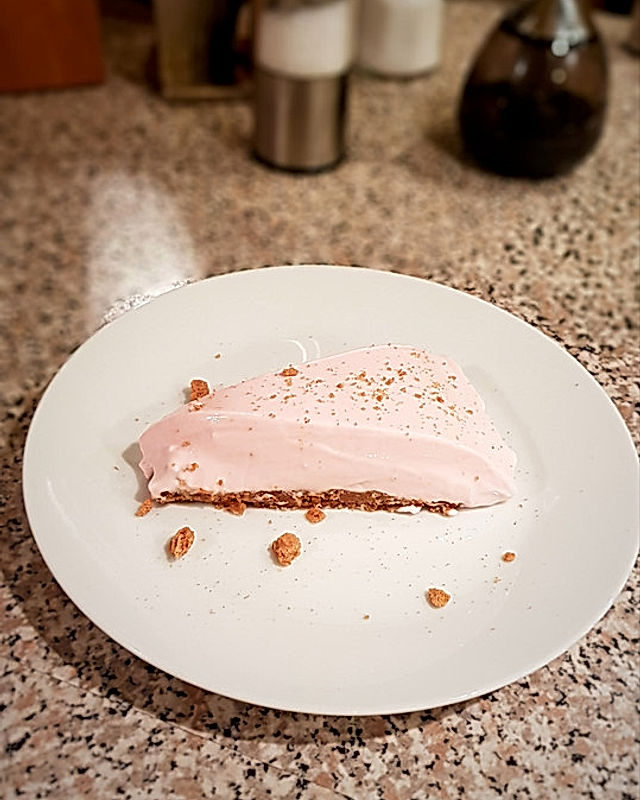 Frischkäse-Himbeer-Torte mit Spekulatiusboden
