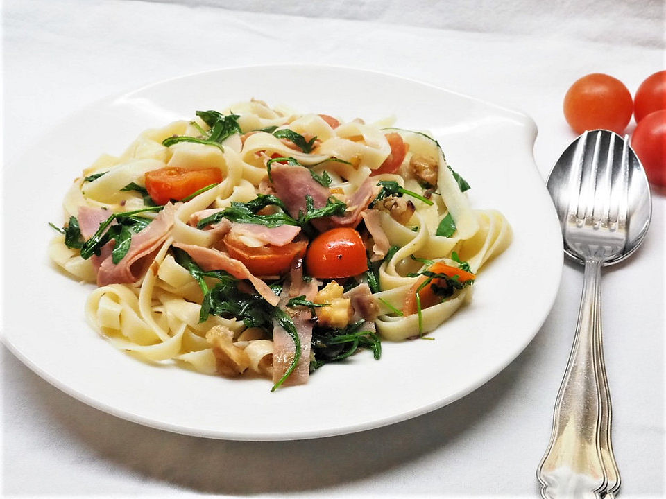 Linguine mit Schinken und Rucola von trekneb| Chefkoch
