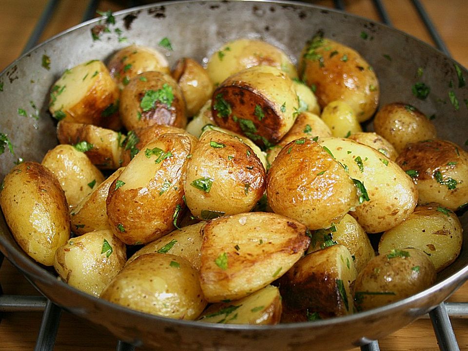 Petersilienkartoffeln (neue Kartoffeln) von Ingrid_R| Chefkoch