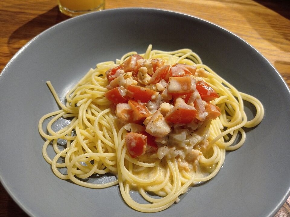 Ratz - Fatz - Spaghetti mit Lachs - Knoblauch - Tomaten - Käsesoße von ...