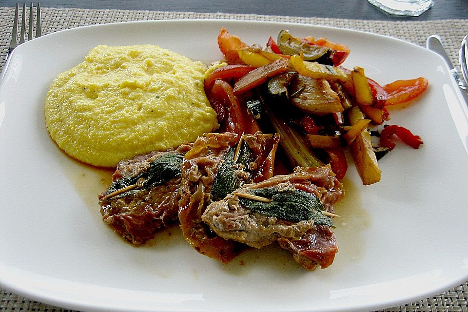 Kalbsschnitzel mit Schinken und Salbei