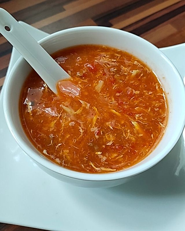 Sauer-Scharf-Suppe