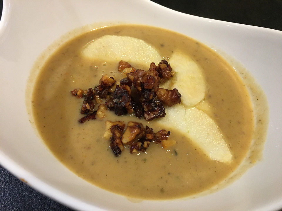 Maronensuppe mit karamellisierten Walnüssen von ParaNoreia| Chefkoch