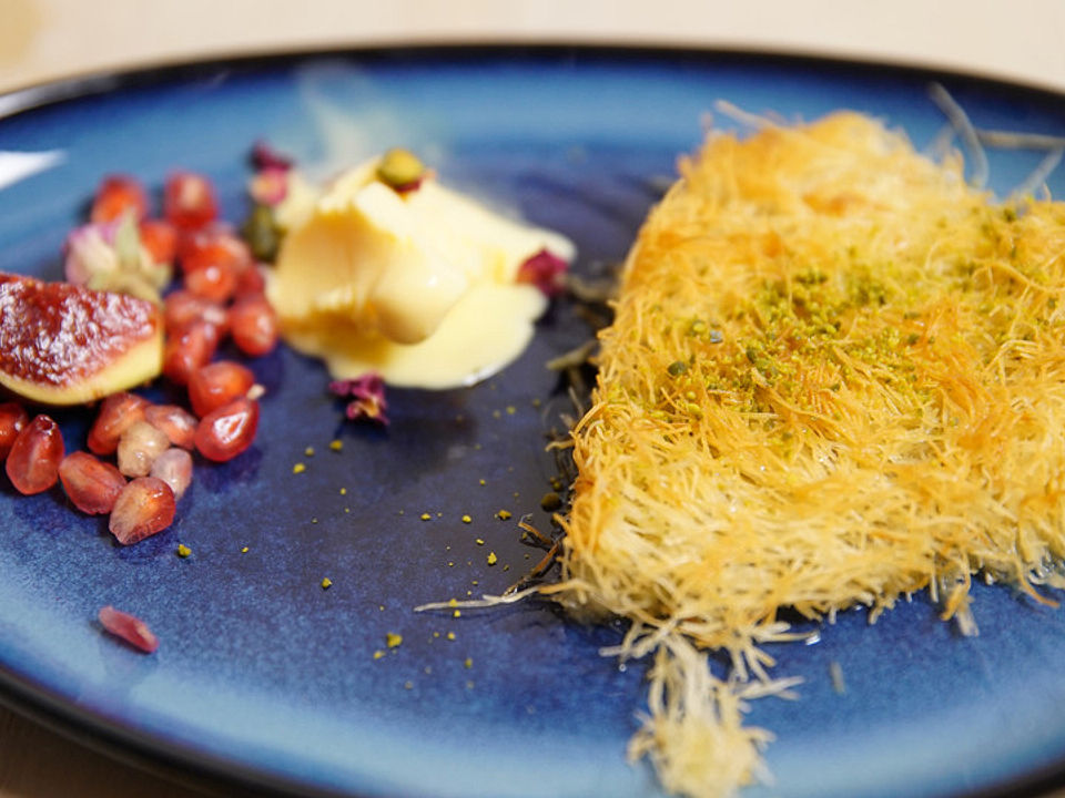 Kunefe Uberbackene Engelshaarnudeln Und Safraneis Von Dasperfektedinner Chefkoch 